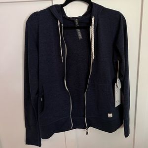 NEVER WORN Vuori Navy Heather Halo Performance Hoodie (size medium)